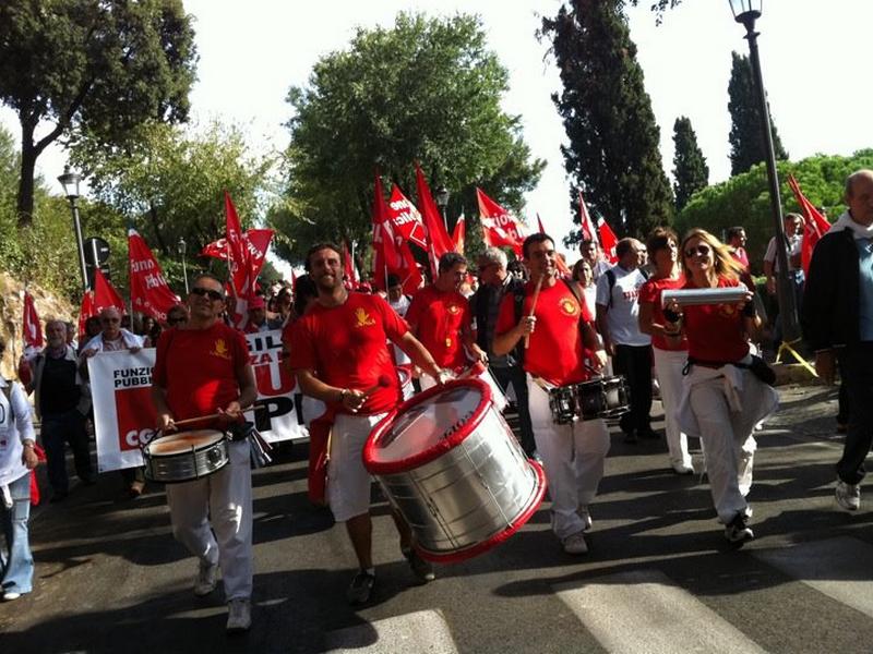 La Caracca - manifestazioni e cortei a Roma